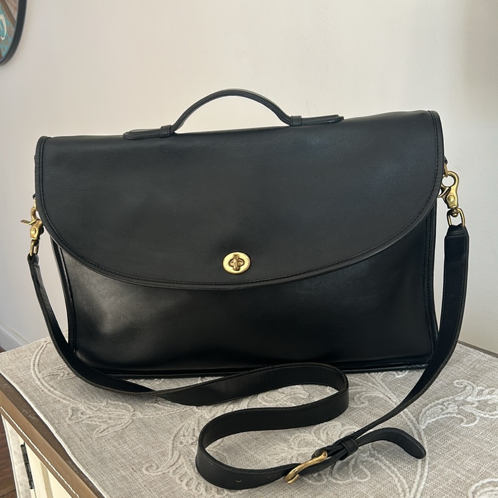 Coach Vintage Authenticated Lexington Black Leather/Shoulder/Briefcase Bag - Picture 3 of 17